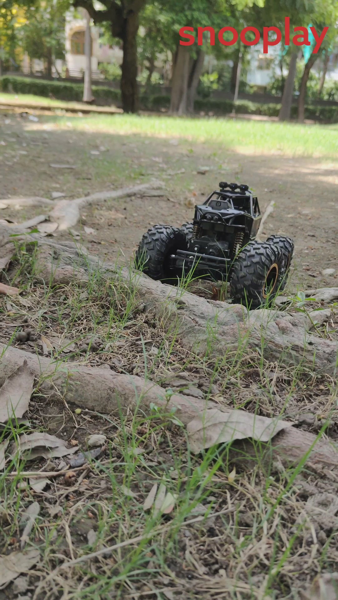 4WD Off Road Remote Control Rock Crawler | Wi-Fi Camera, App Control, Mist Spray & LED Lights (5-14 Years)