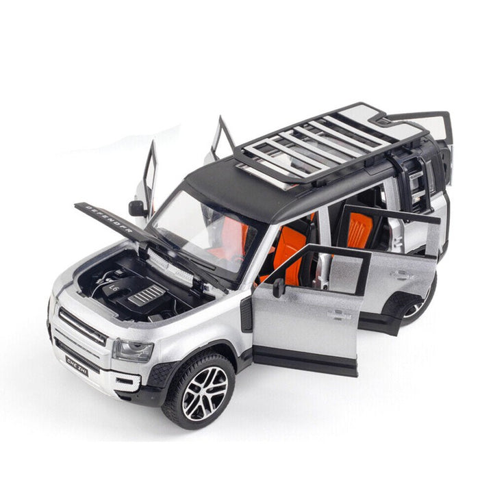 1:24 Defender Die Cast Metal Light & Sound (Multicolor)