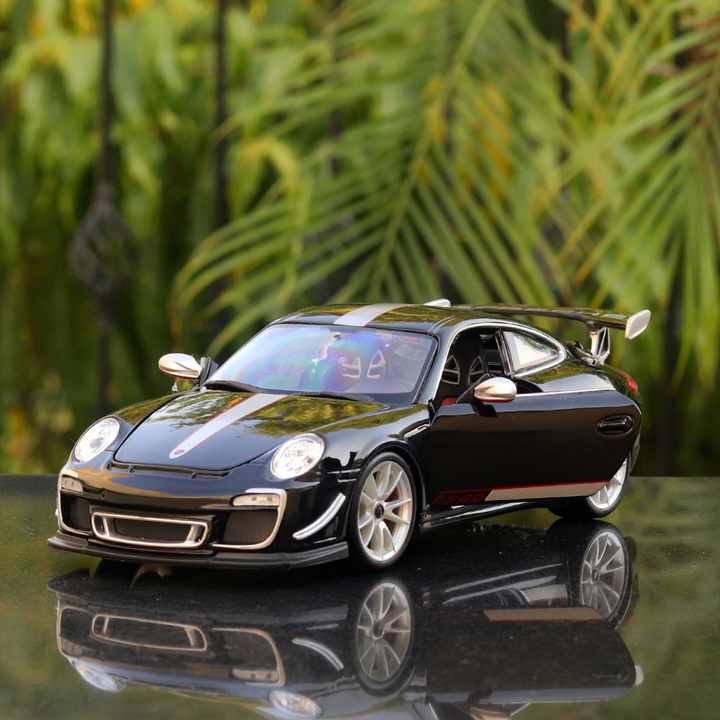 100% Original and Licensed Diecast  Porsche 911 GT3 RS 4.0 (1:18 Scale)