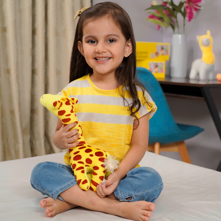 Furrendz Zesty Giraffe 10" Plush - Yellow