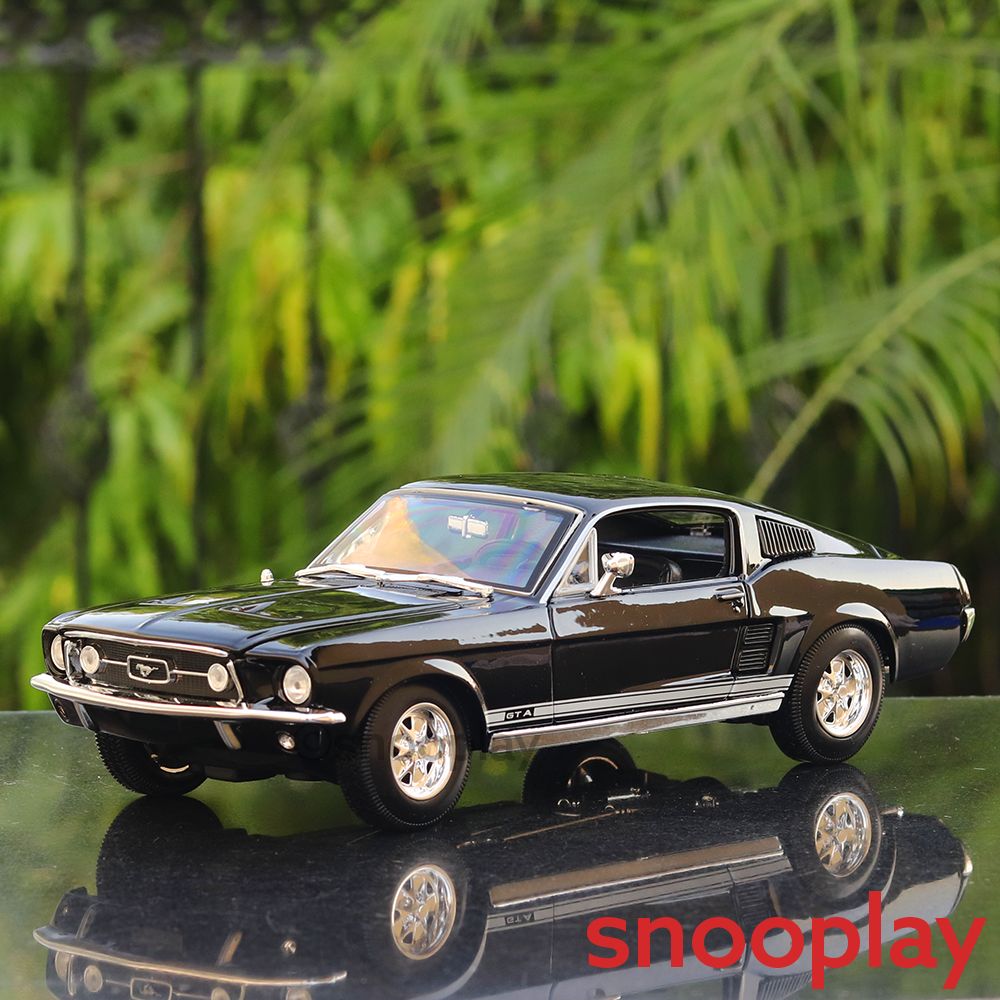 1967 Ford Mustang GTA Fastback Diecast Car Model (1:18 Scale)