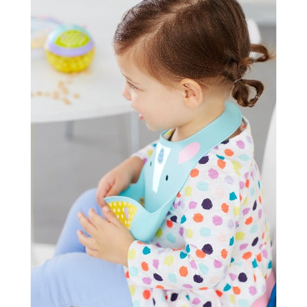 Zoo Fold & Go Silicone Bib
-Unicorn