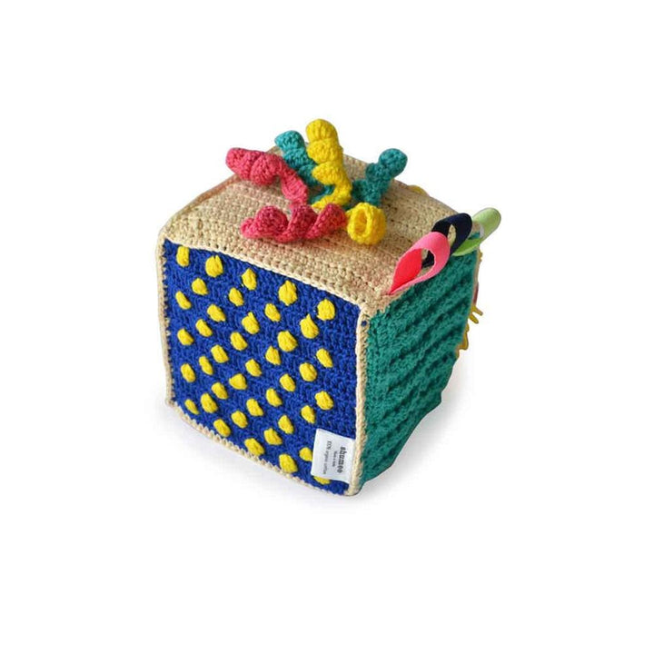 Shumee Soft Crochet Sensory Rattle Cube (3-12 Months)
