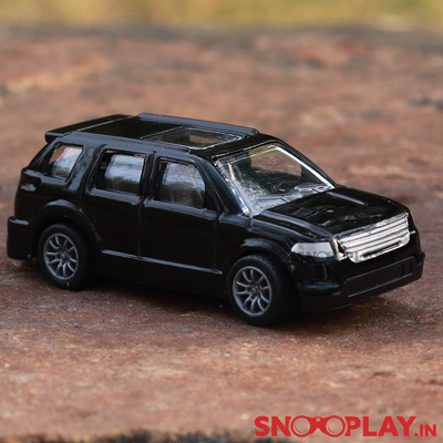 Set of 5 SUV Cars Miniature Playset (Metal & Plastic)