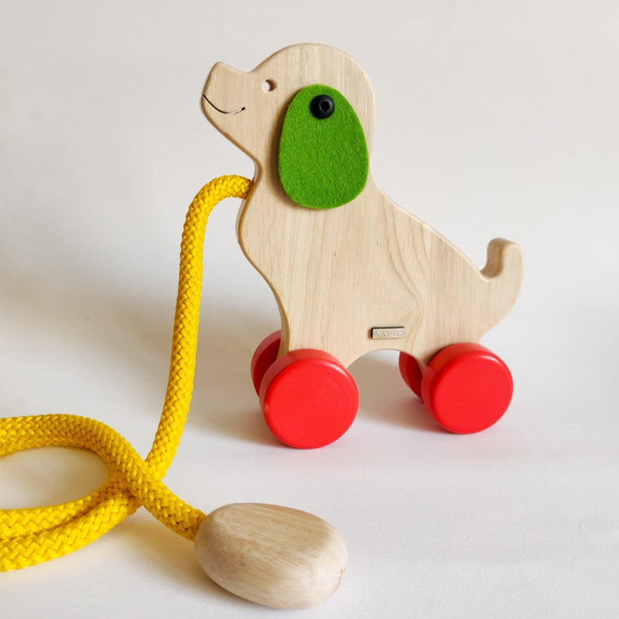 Snoopie Wooden Pull Toy