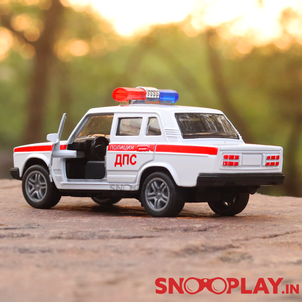 Ambulance (3201) Die Cast Car Model (1:32 Scale)