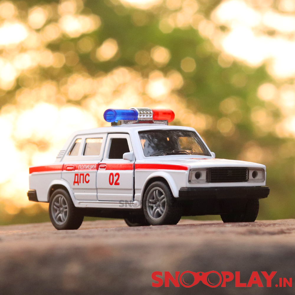 Ambulance (3201) Die Cast Car Model (1:32 Scale)