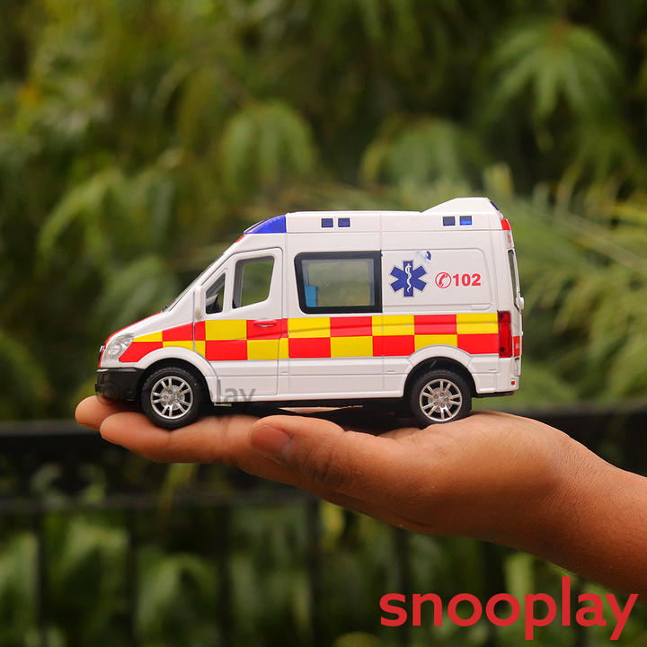 Diecast Ambulance - Simulation Sound & Light Pull Back Toy Car (1:32 Scale)