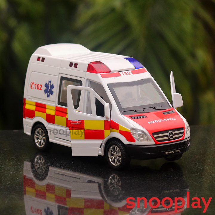 Diecast Ambulance - Simulation Sound & Light Pull Back Toy Car (1:32 Scale)