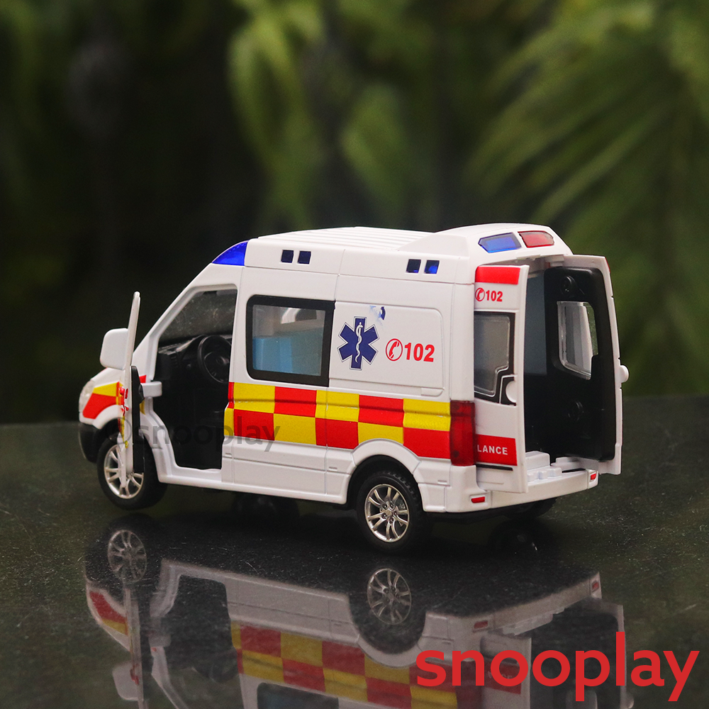 Diecast Ambulance - Simulation Sound & Light Pull Back Toy Car (1:32 Scale)