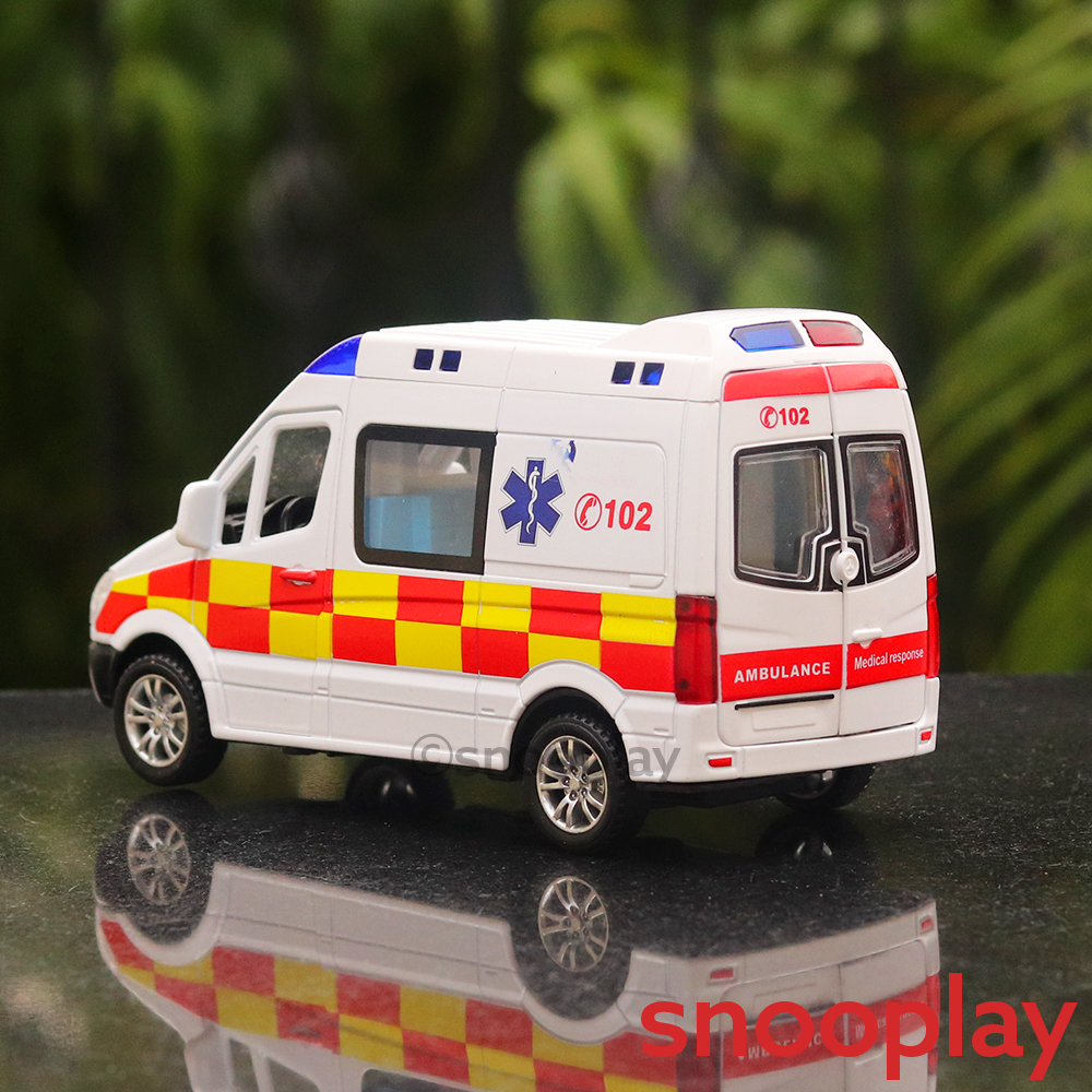 Diecast Ambulance - Simulation Sound & Light Pull Back Toy Car (1:32 Scale)