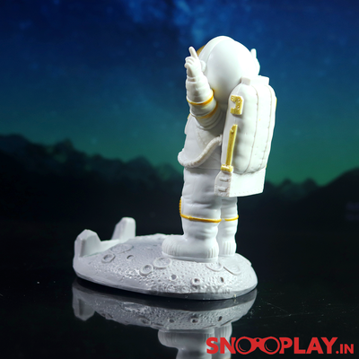 Astronaut Figurine Mobile Phone Holder (Detachable Base)