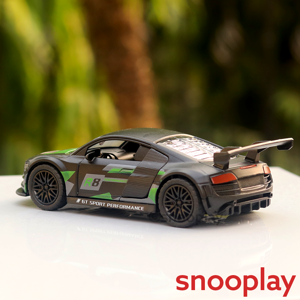 Diecast Scale Model Resembling (4331) Audi R8 Sports Car (1:43 Scale)