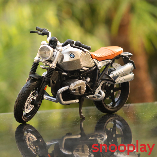 Maisto Original BMW R NineT Scrambler Diecast Bike Scale Model (1:18 Scale)