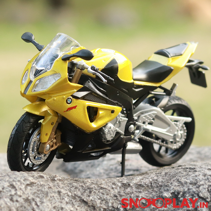 BMW S1000 RR Diecast Bike Scale Model (1:18) front