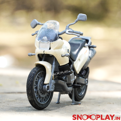 BMW F650 ST Diecast scale model with black and cream coloured detailing.