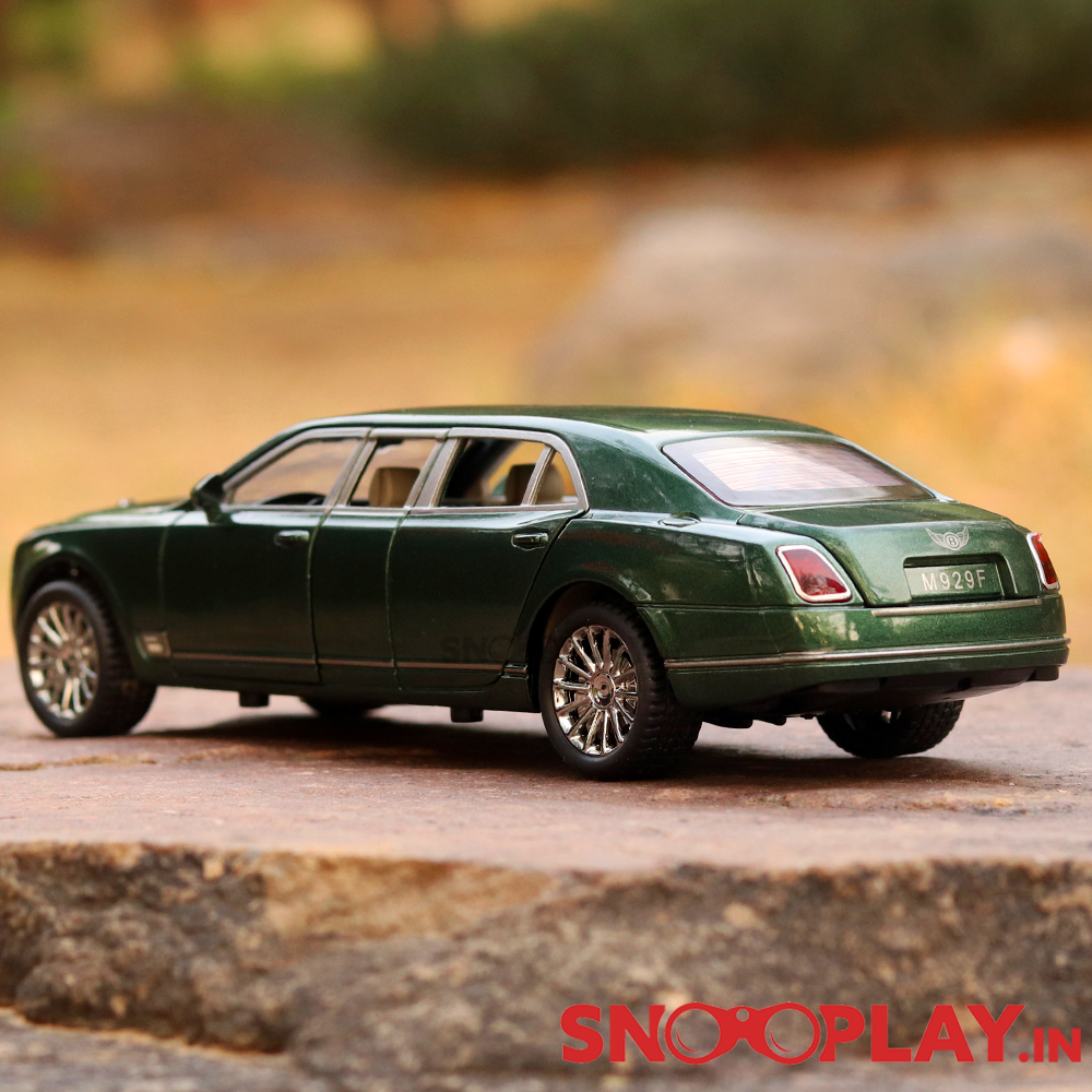 Luxury Diecast Car Model resembling Bentley (1:24) with Light & Sound - Assorted Colors