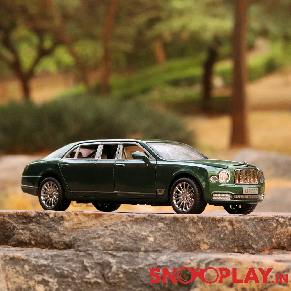 Luxury Diecast Car Model resembling Bentley (1:24) with Light & Sound - Assorted Colors