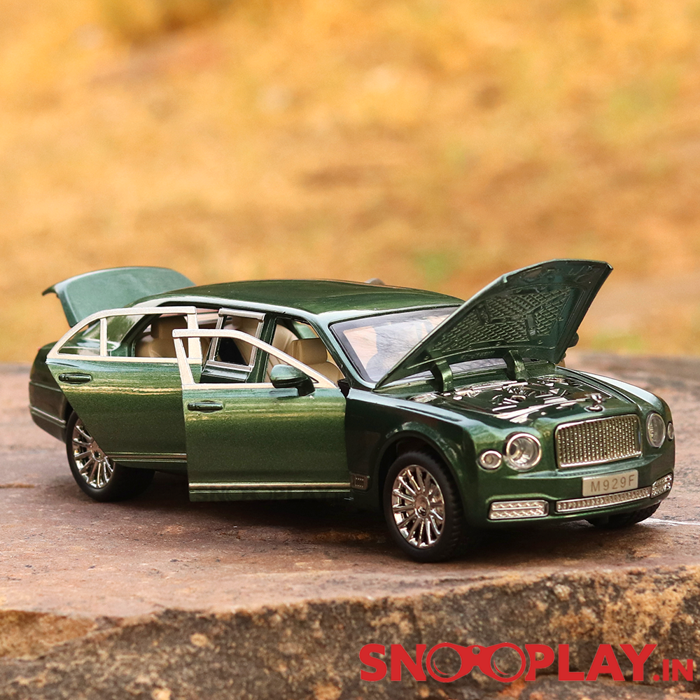 Luxury Diecast Car Model resembling Bentley (1:24) with Light & Sound - Assorted Colors