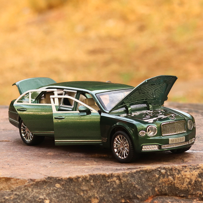 Luxury Diecast Car Model resembling Bentley (1:24) with Light & Sound - Assorted Colors