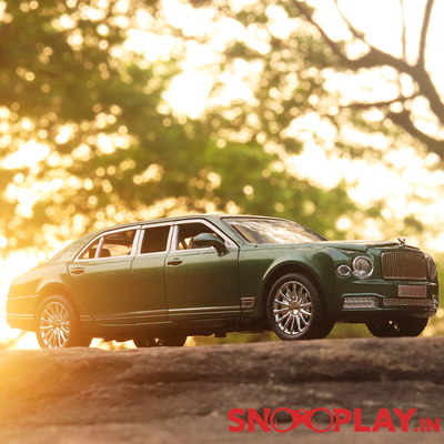 Luxury Diecast Car Model resembling Bentley (1:24) with Light & Sound - Assorted Colors