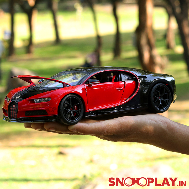 Bugatti Chiron Sport Diecast Car Scale Model (1:18 Scale)