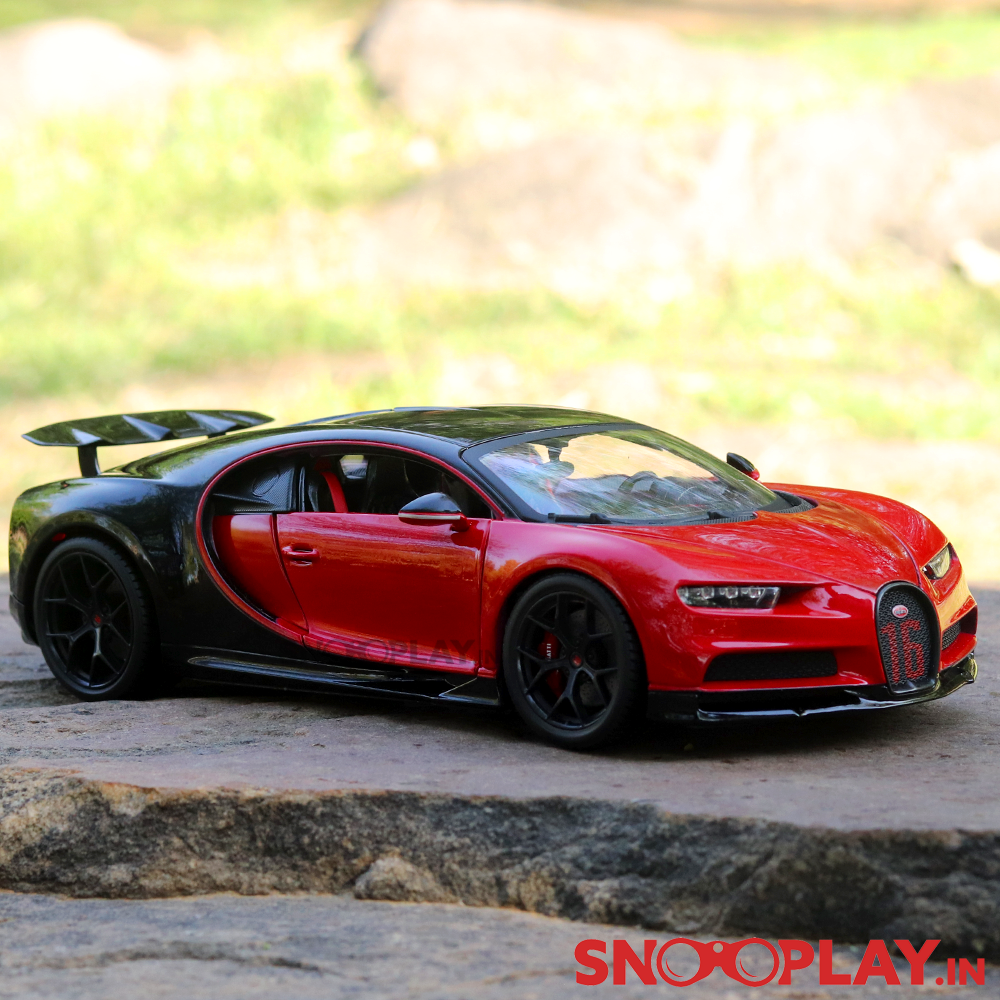 Bugatti Chiron Sport Diecast Car Scale Model (1:18 Scale)