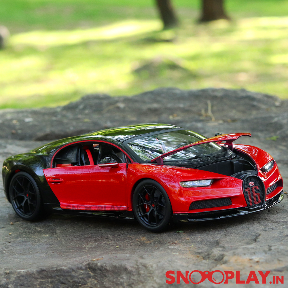 Bugatti Chiron Sport Diecast Car Scale Model (1:18 Scale)