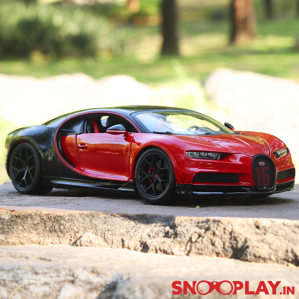 Bugatti Chiron Sport Diecast Car Scale Model (1:18 Scale)