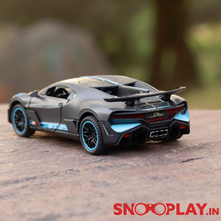 Supercar Diecast Scale Model (3214) resembling Bugatti Divo (comes with light & sound) - Assorted Colors (Scale 1:32)