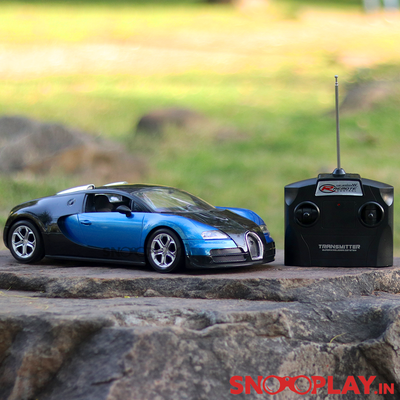 Bugatti Remote control car cover shot