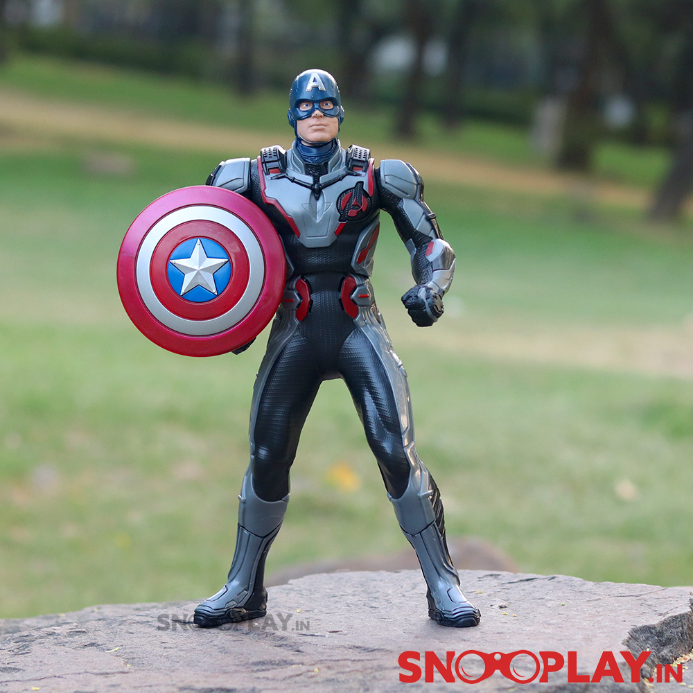 Talking Captain America (with Shield Launcher)