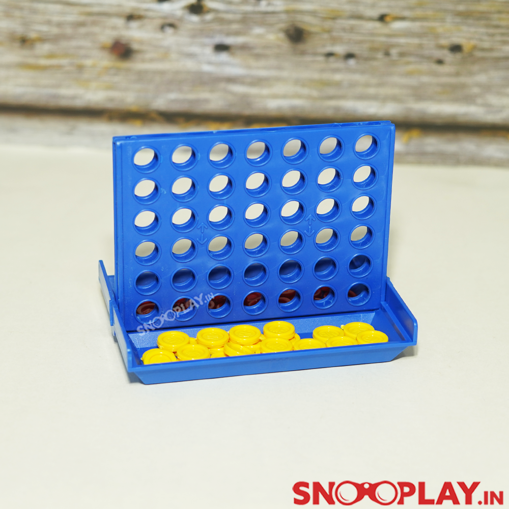 Connect 4 (Travel Edition)- Vertical Strategy Game