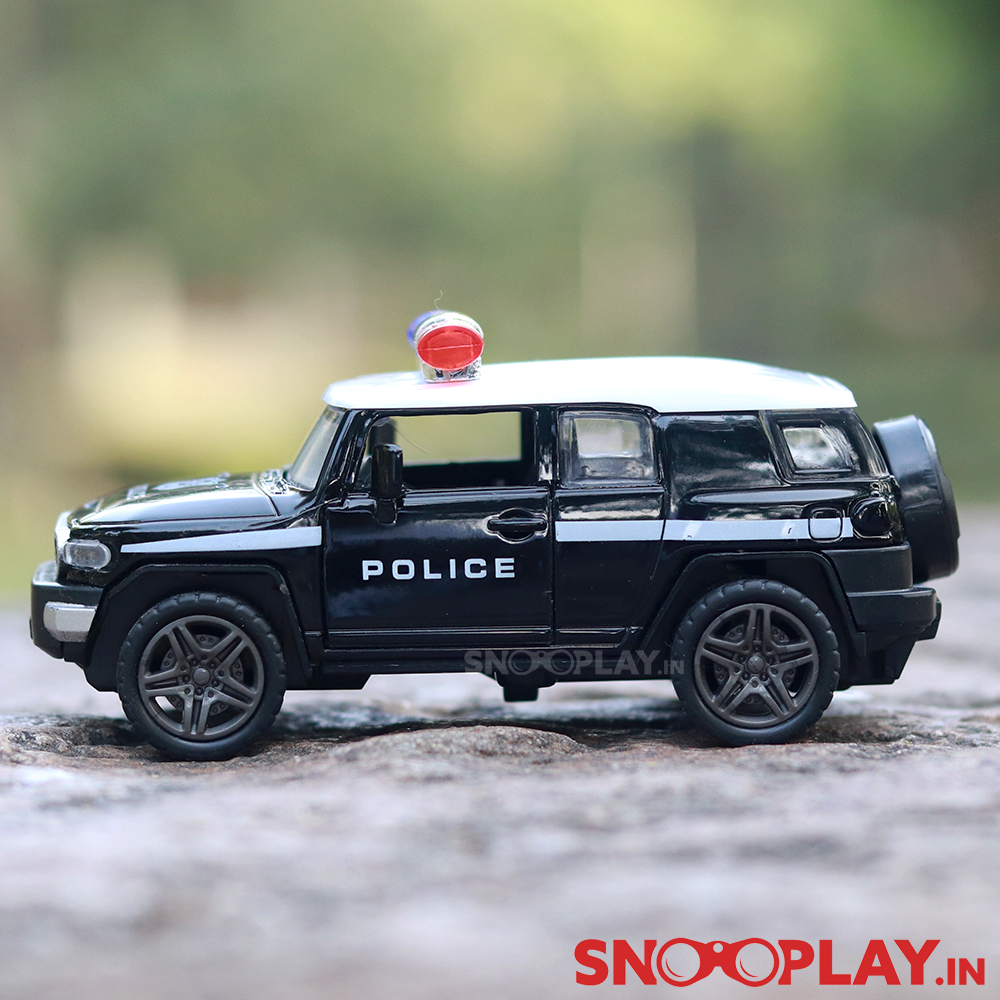 Police SUV Diecast Model Car (1:32 Scale)