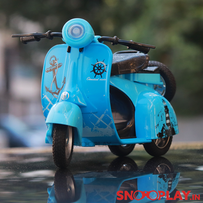 Scooter Toy Diecast Miniature Model with Light & Sound