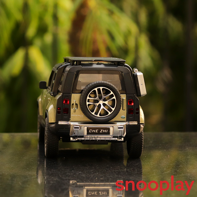 SUV Diecast Car resembling Defender Land Rover (1:24 Scale)- comes with light & sound (Assorted Colours)