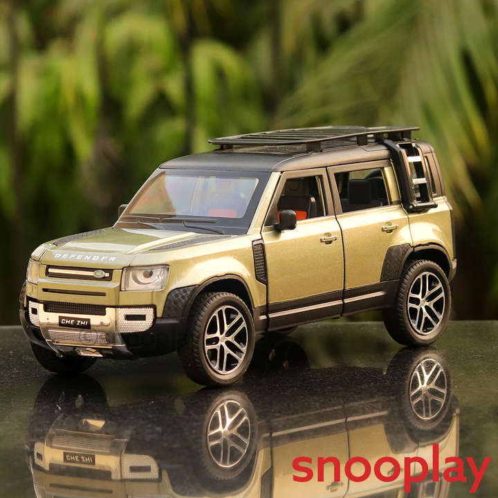 SUV Diecast Car resembling Defender Land Rover (1:24 Scale)- comes with light & sound (Assorted Colours)