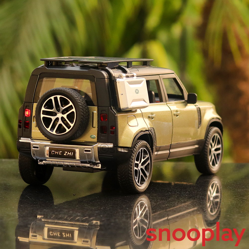 SUV Diecast Car resembling Defender Land Rover (1:24 Scale)- comes with light & sound (Assorted Colours)