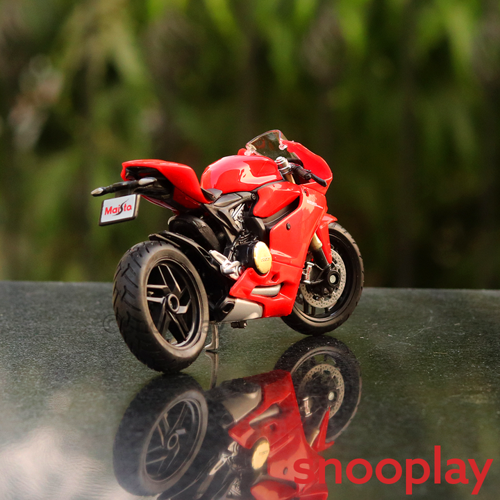 Ducati 1199 Panigale Diecast Bike Model 1:18 Scale