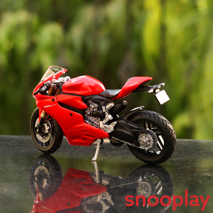 Ducati 1199 Panigale Diecast Bike Model 1:18 Scale