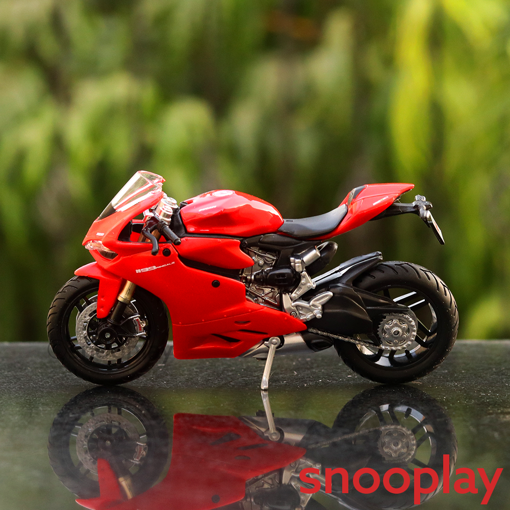 Ducati 1199 Panigale Diecast Bike Model 1:18 Scale