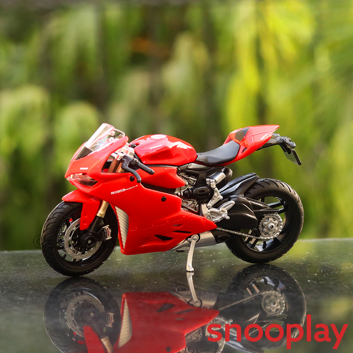 Ducati 1199 Panigale Diecast Bike Model 1:18 Scale