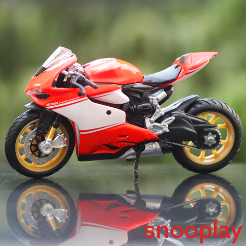 Ducati 1199 Superleggera Diecast Bike Scale Model | 1:18 Scale | 14 Years Till Grown Ups
