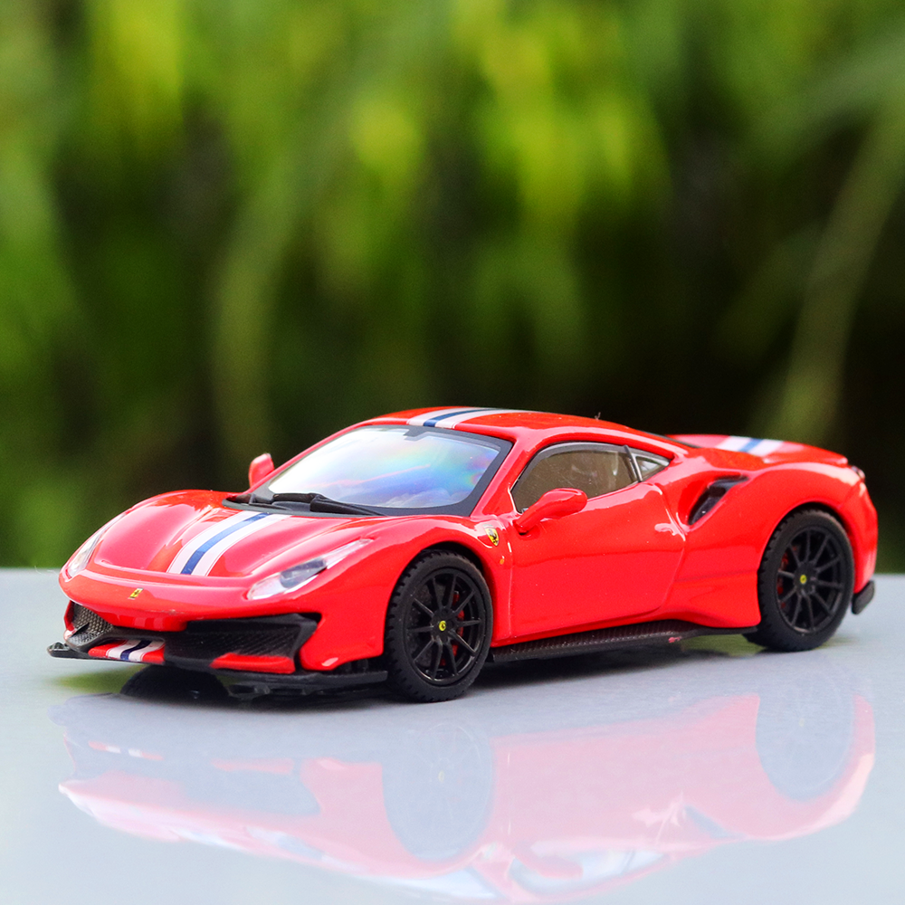 Original Licensed Ferrari 488 Pista Diecast Car Model (1:43 Scale)