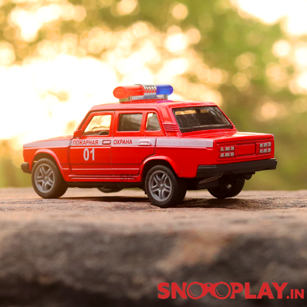 Fire Department Diecast Car Model (1:32 Scale)