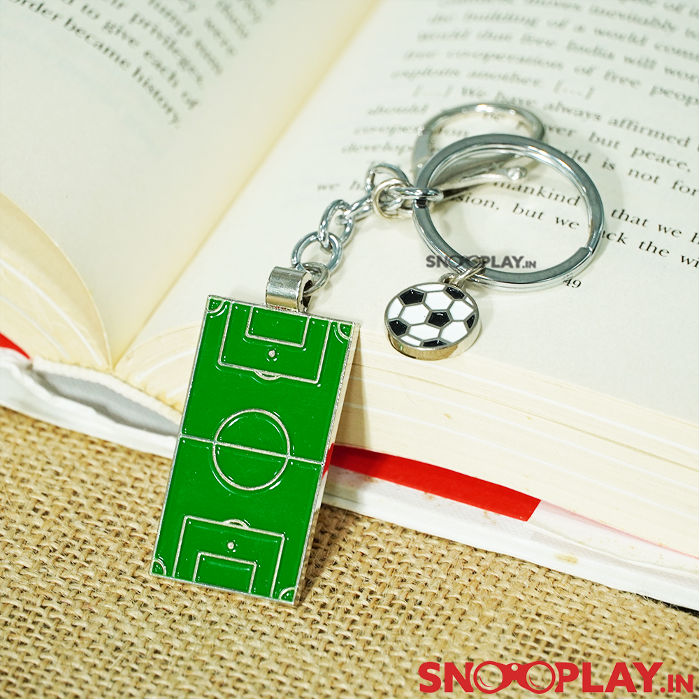 The unique green coloured football field metal keychain with lobster clasp hook.