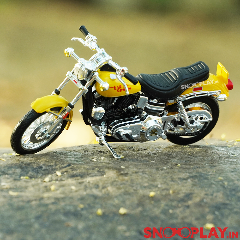 1977 FXS Harley Davidson Diecast Bike Scale Model (1:18 Scale)