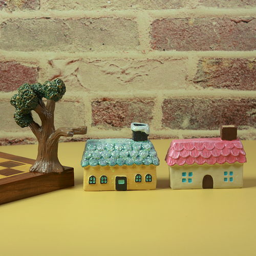 Pack of 2 House Decor Set