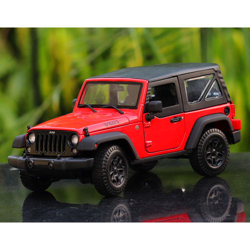 Maisto Licensed 2014 Jeep Wrangler Diecast Car Model | 1:18 Scale | 14 Years till Grown Ups