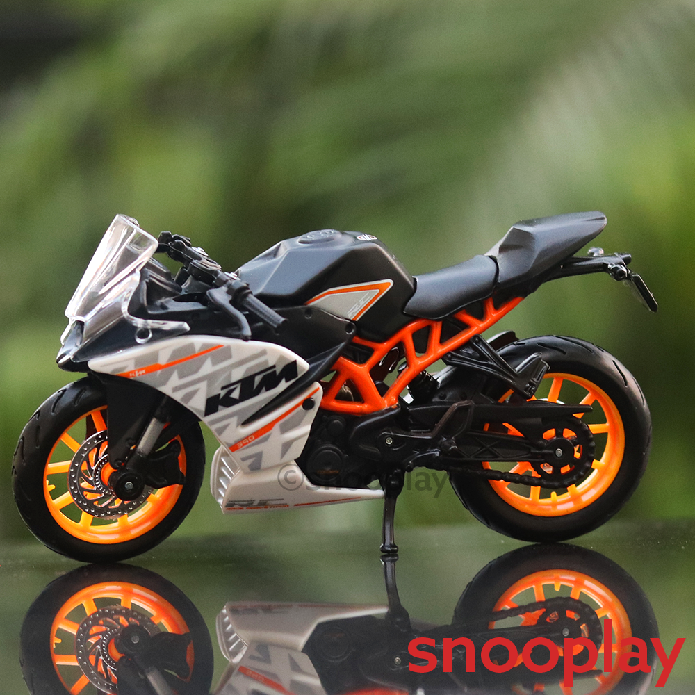 KTM RC 390 Diecast Bike Scale Model (1:18 Scale)